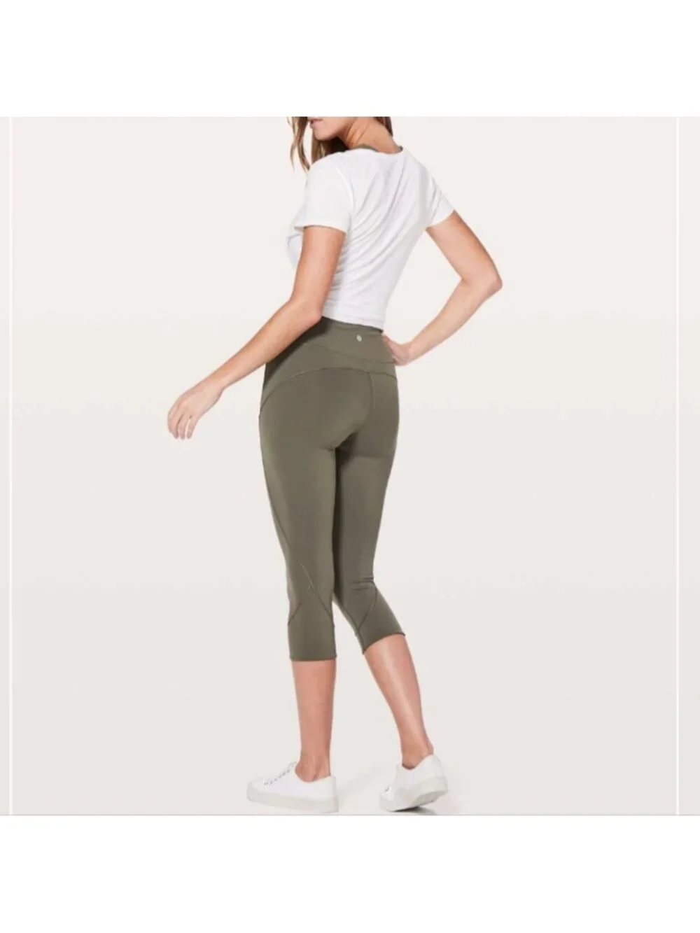 Lululemon In Movement Crop *Everlux 19